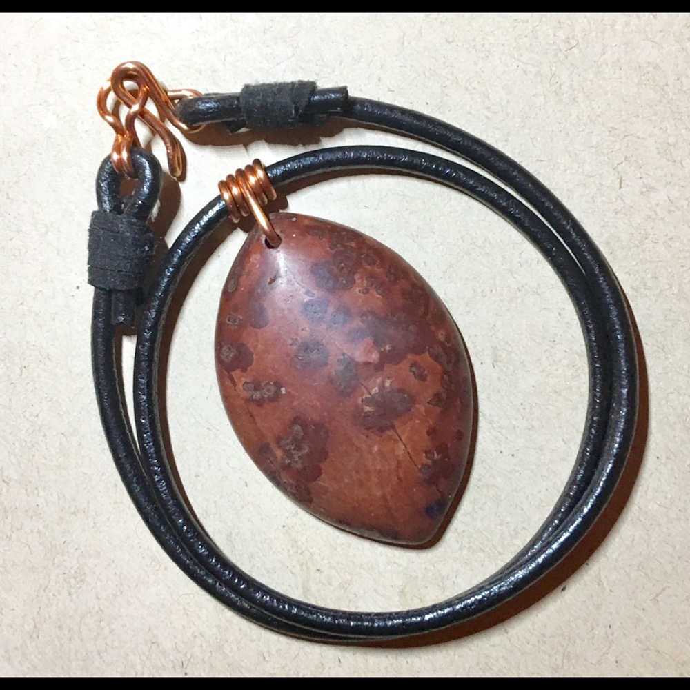 ❤️❤️ 16” Jasper leather choker necklace